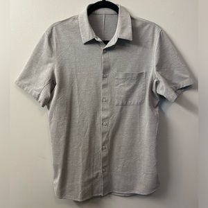Men’s Lululemon Short Sleeve Button Down